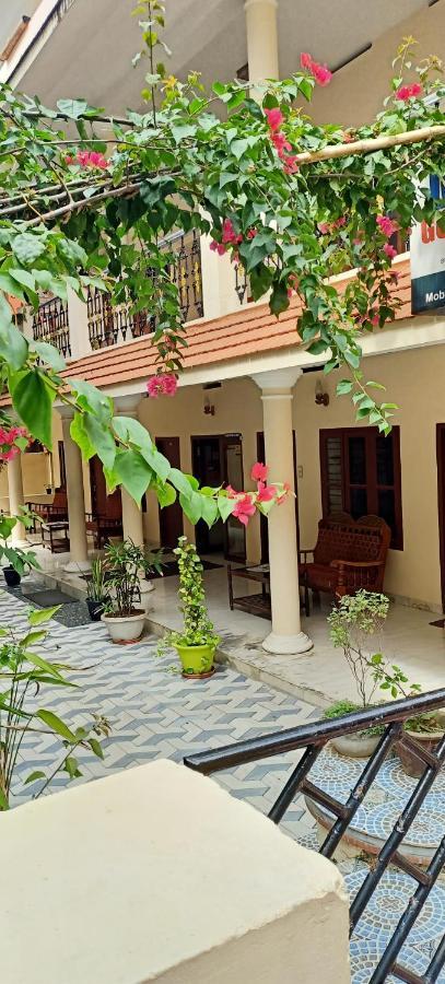 Marina Guest House Kovalam Buitenkant foto