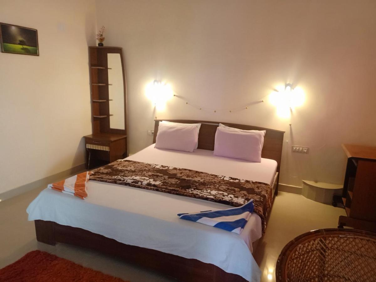 Marina Guest House Kovalam Buitenkant foto
