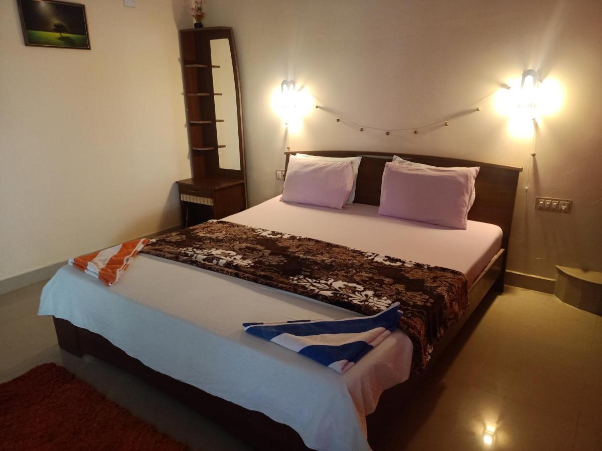 Marina Guest House Kovalam Buitenkant foto