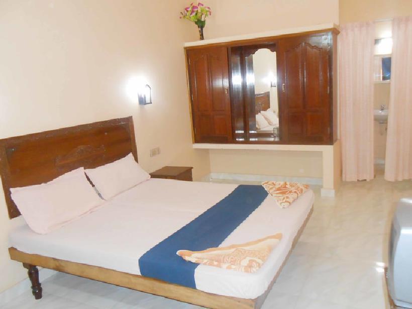 Marina Guest House Kovalam Buitenkant foto